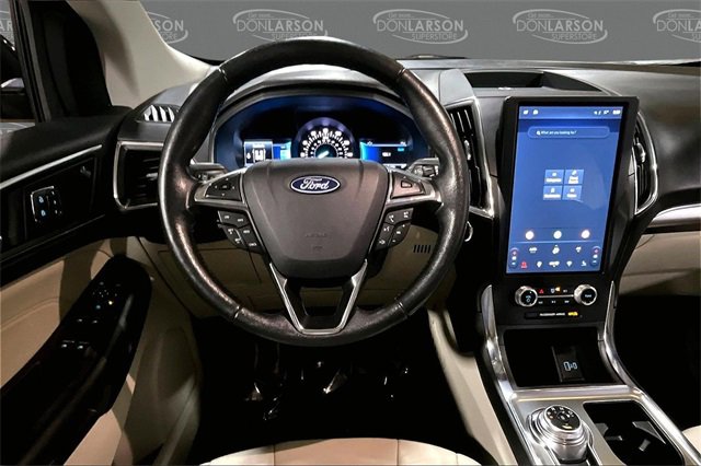Used 2022 Ford Edge Titanium image 18