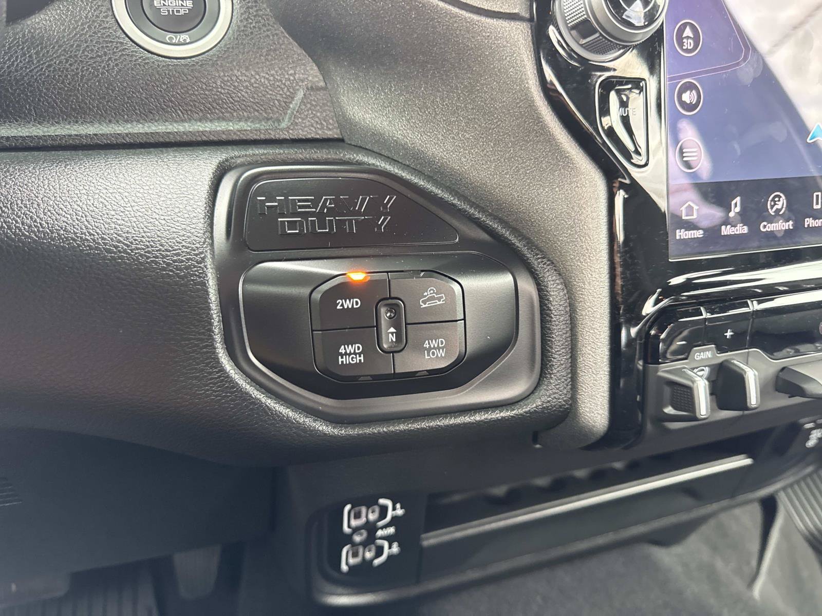 Used 2026 RAM 2500 Warlock AWD/4WD image 26