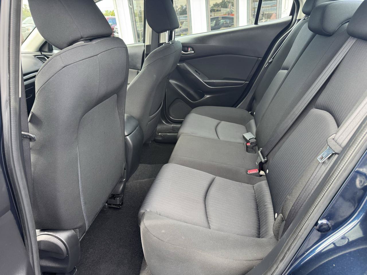 Used 2015 MAZDA MAZDA3 i Sport FWD image 13