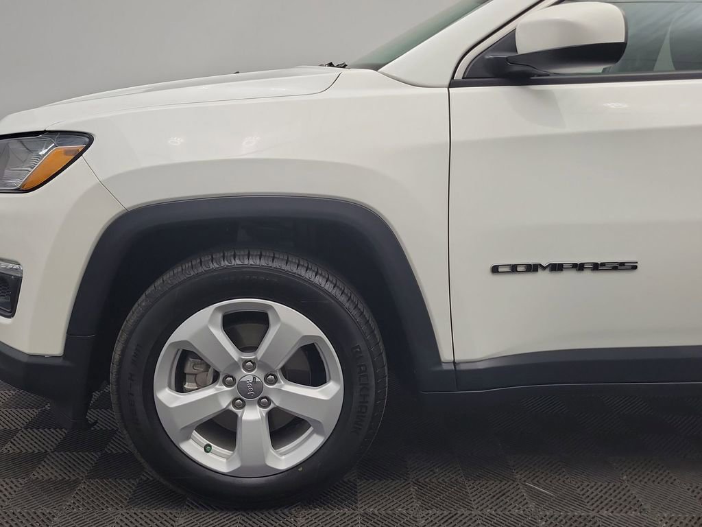 Used 2019 Jeep Compass Latitude w/ Popular Equipment Group image 9