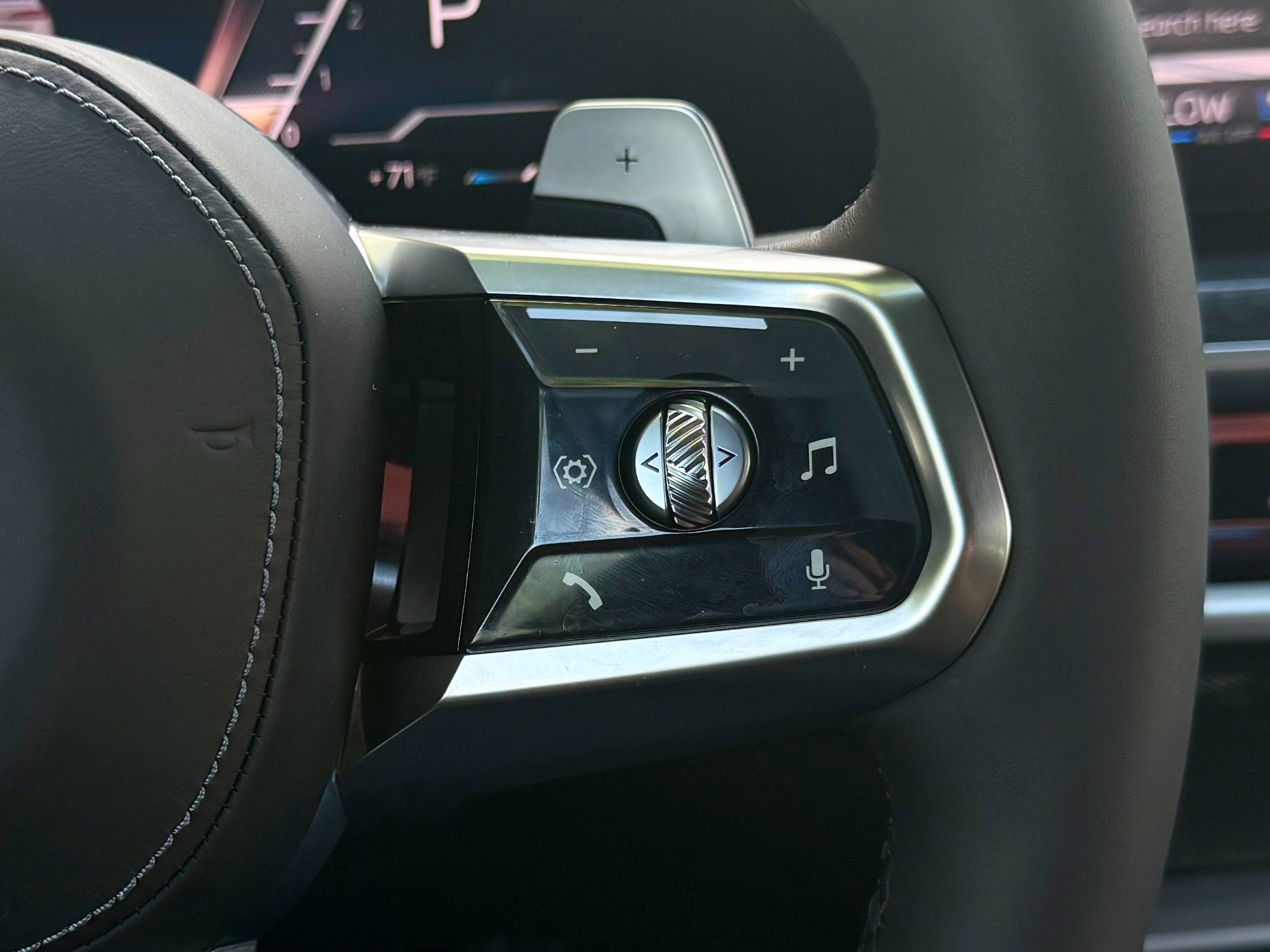 Used 2025 BMW 760i xDrive w/ Executive Package AWD/4WD image 55