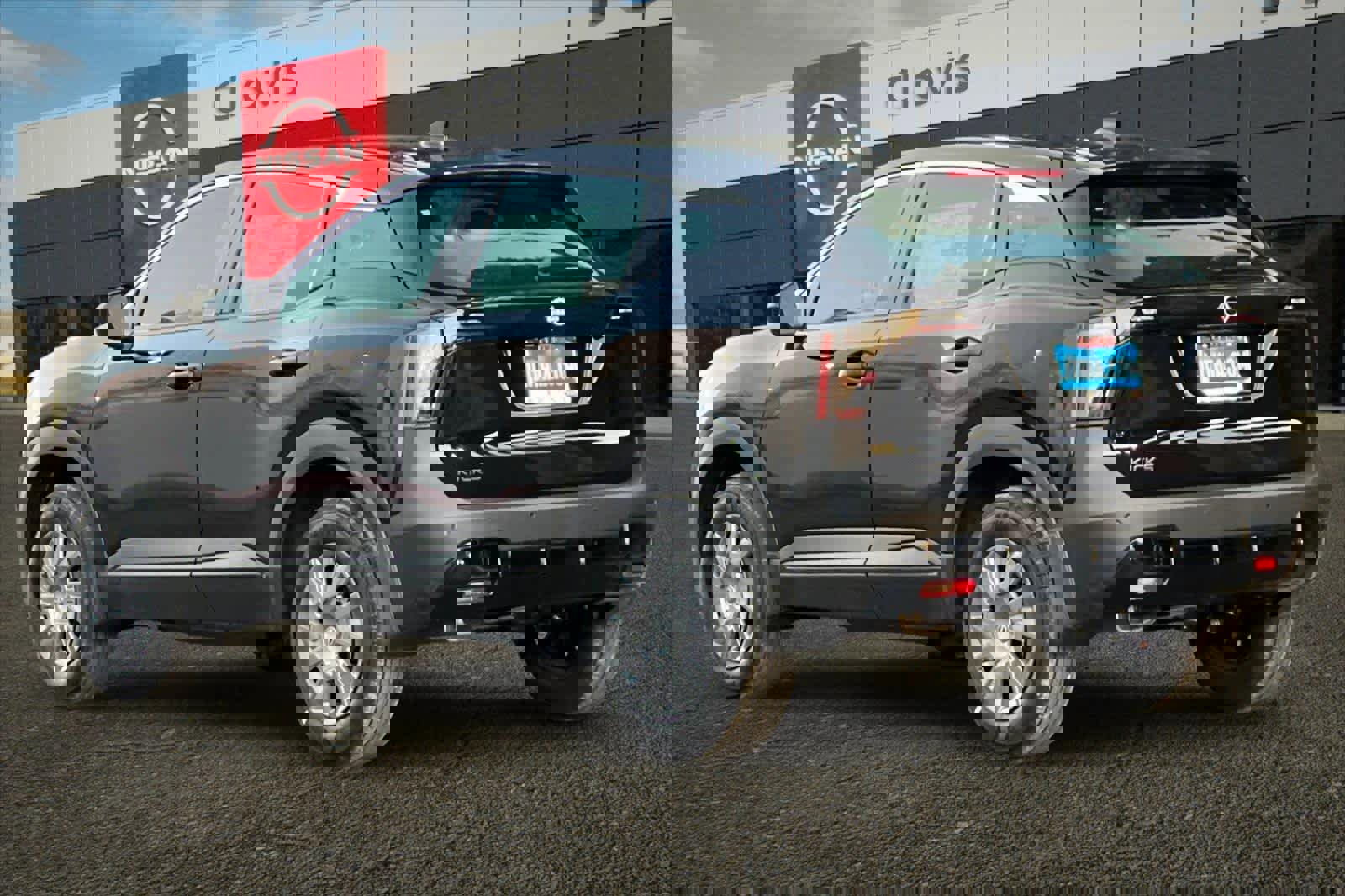 New 2026 Nissan Kicks S image 7