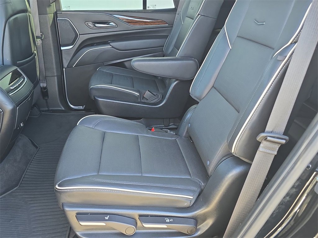 Certified 2023 Cadillac Escalade Premium Luxury image 26