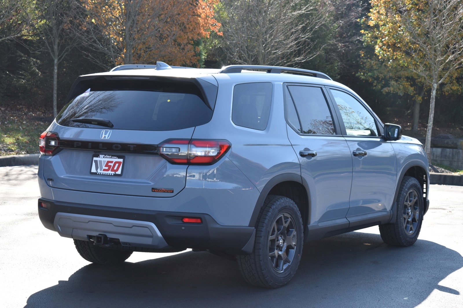 New 2025 Honda Pilot TrailSport image 8