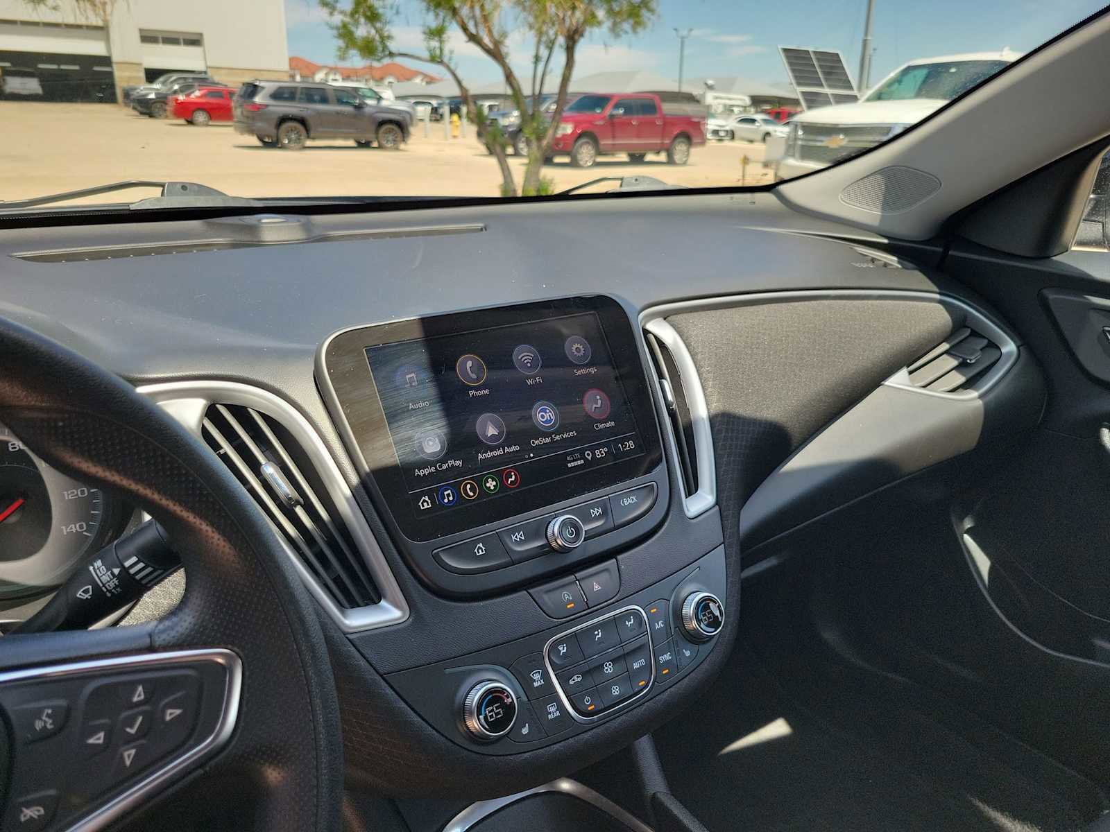 Used 2025 Chevrolet Malibu LT image 24