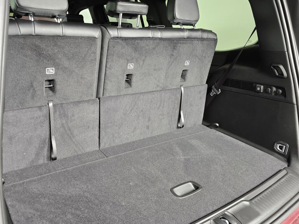 New 2025 Jeep Wagoneer Series II w/ HD Trailer Tow Package image 13