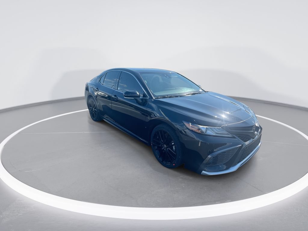 Used 2021 Toyota Camry XSE w/ Navigation Package FWD image 2