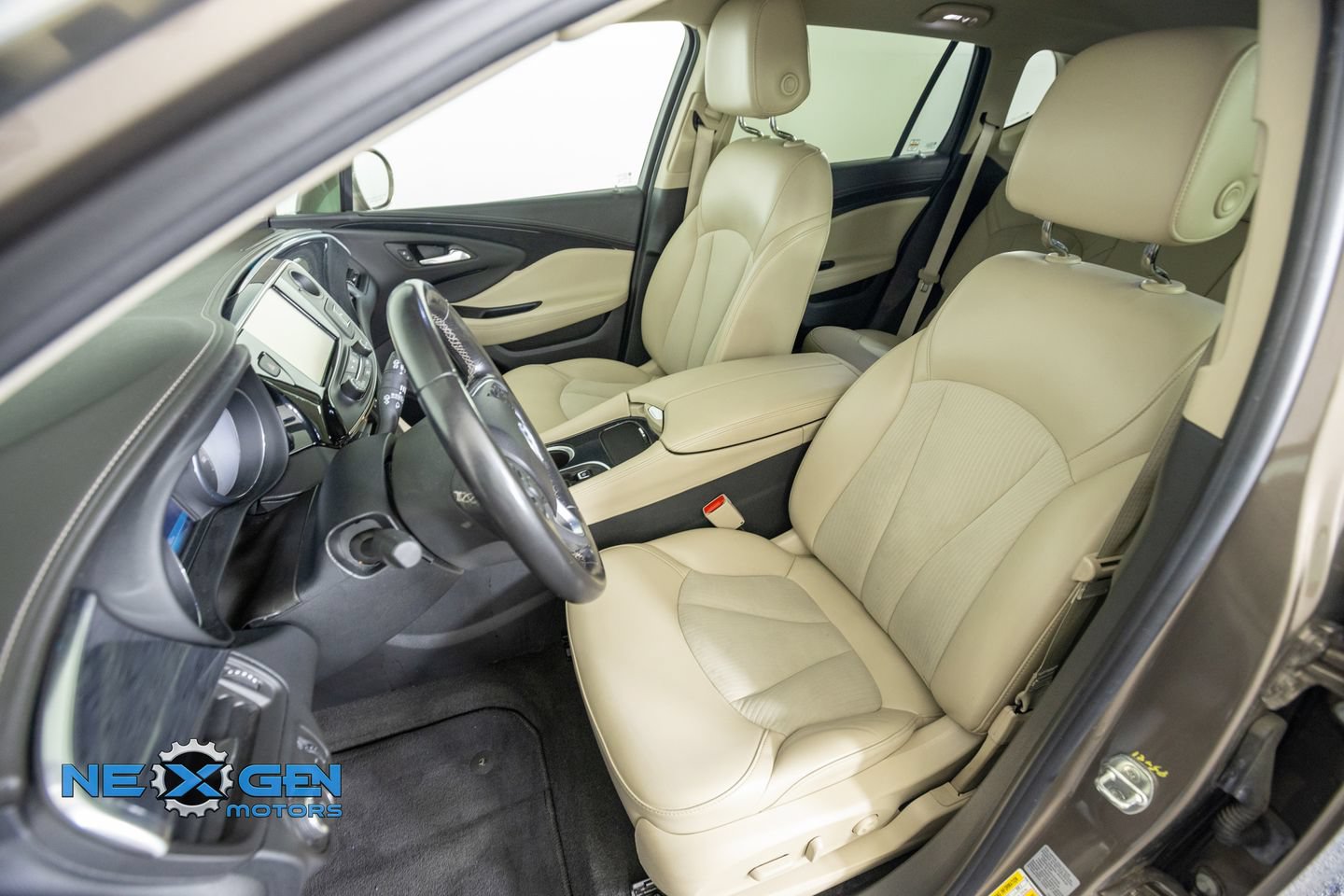 Used 2018 Buick Envision Preferred FWD image 23