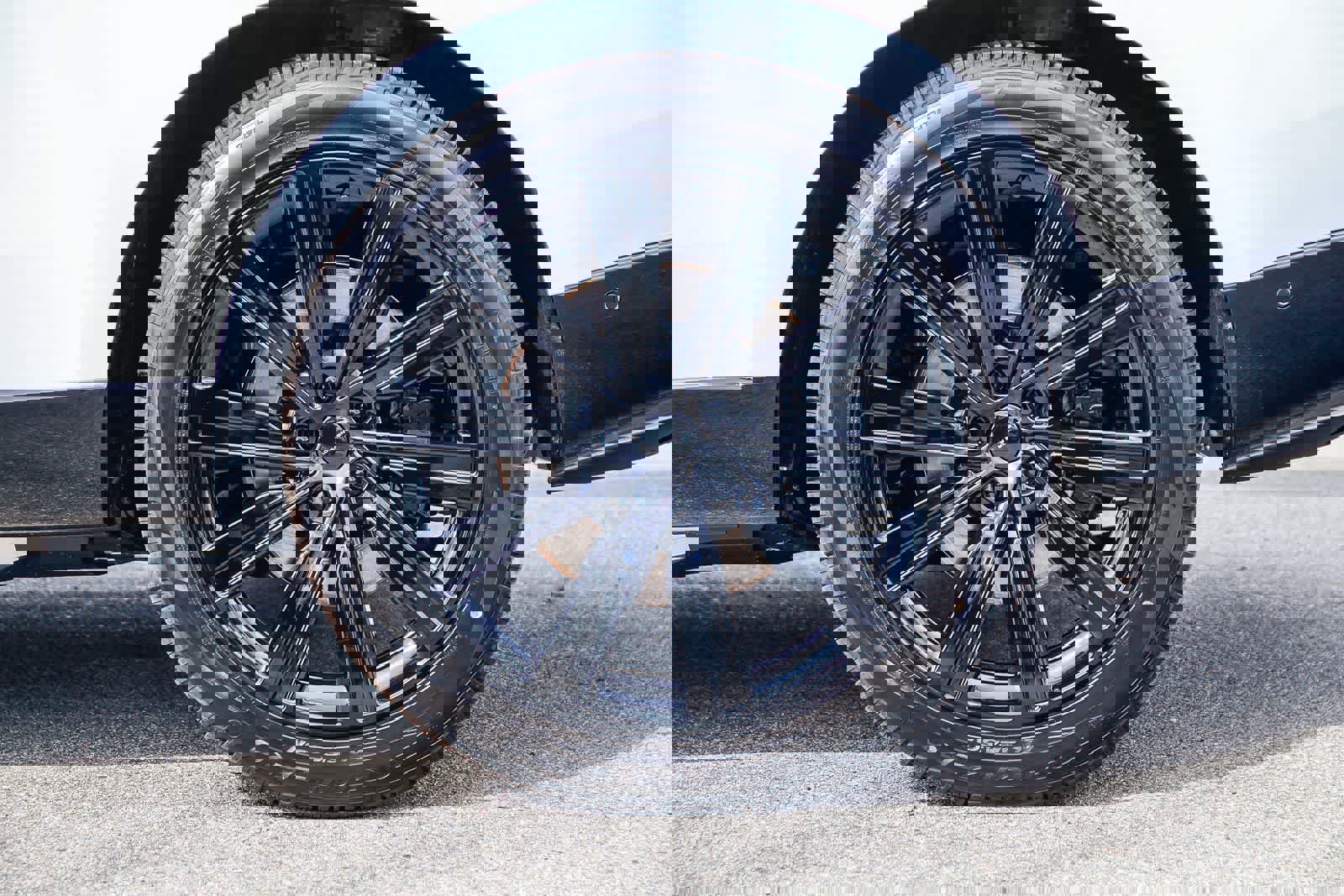 New 2026 Land Rover Range Rover SE image 8