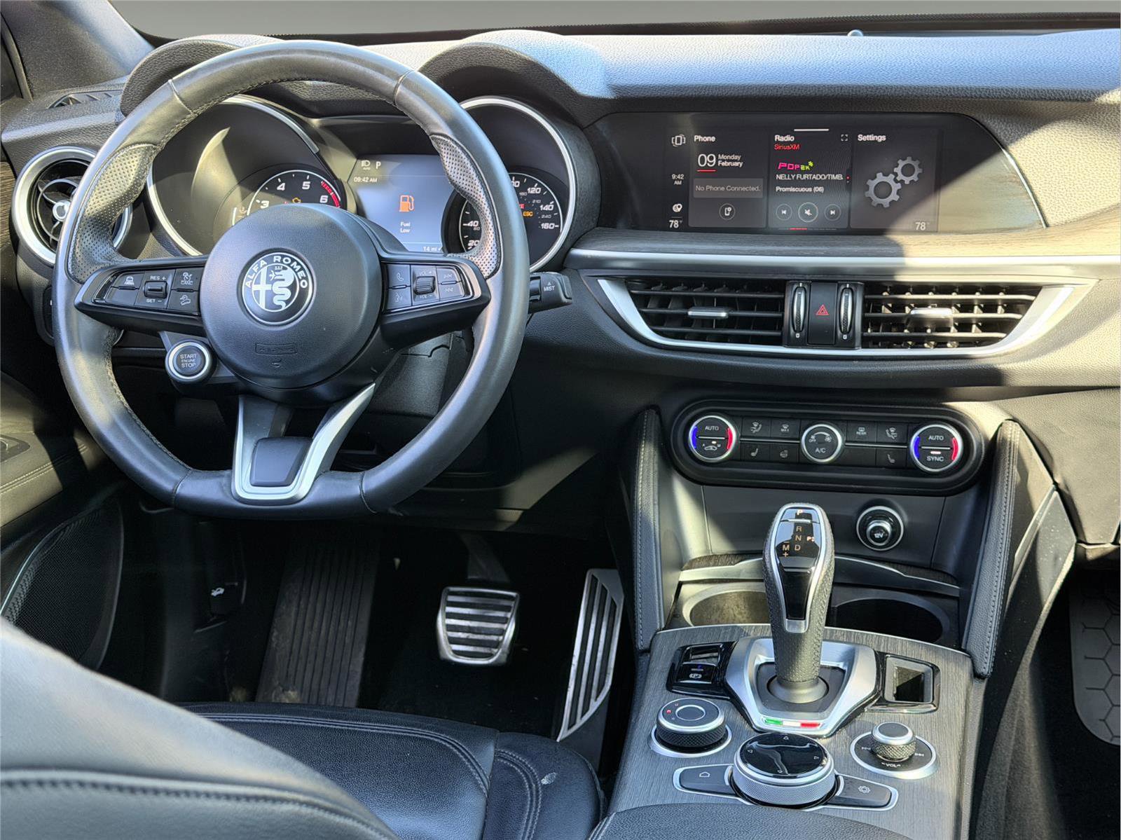 Used 2023 Alfa Romeo Stelvio Ti image 19