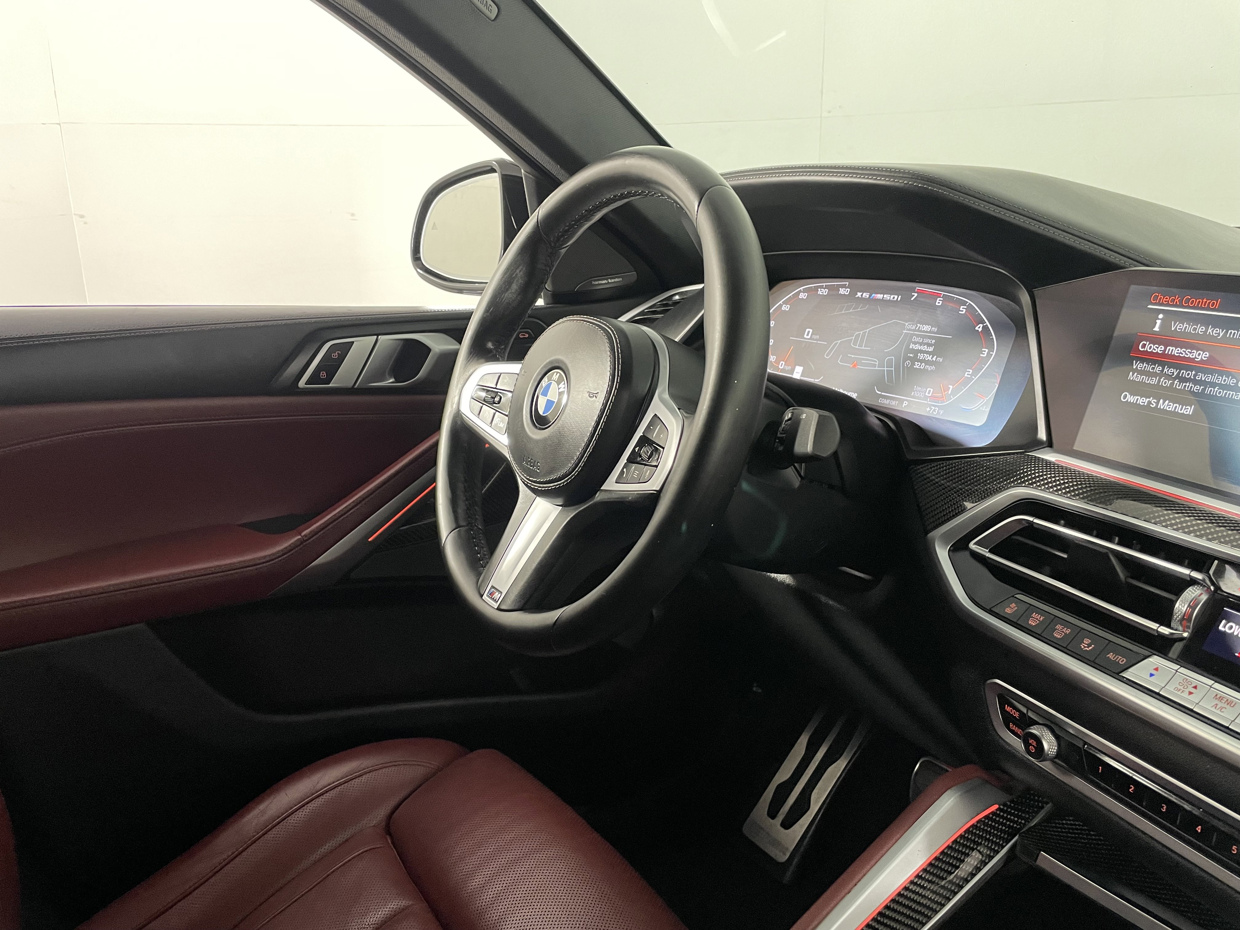 Used 2022 BMW X6 M50i w/ Executive Package image 10