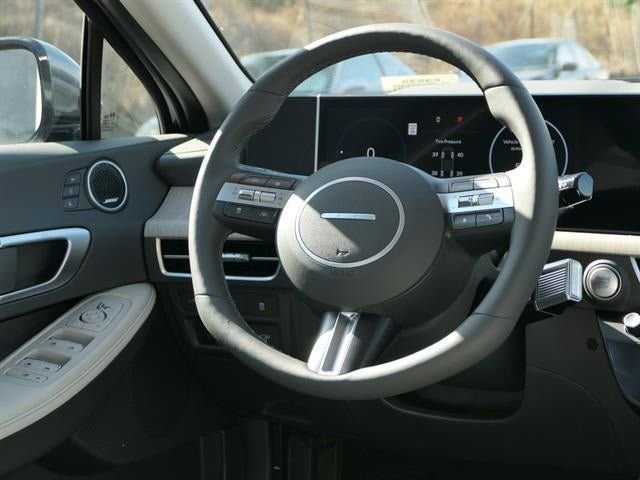 New 2025 Hyundai Sonata Limited image 57
