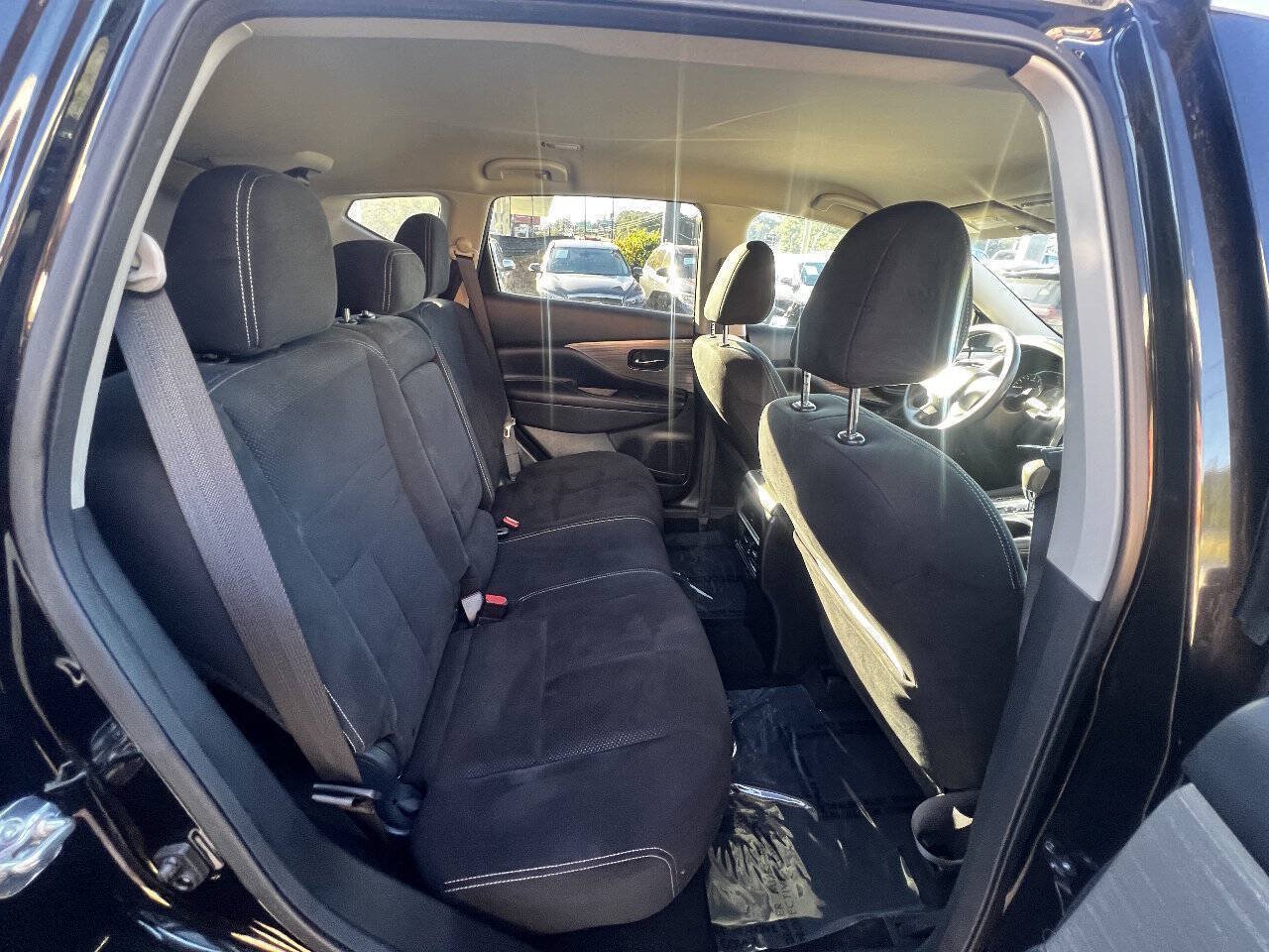 Used 2018 Nissan Murano S AWD/4WD image 11