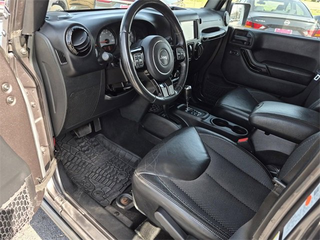 Used 2016 Jeep Wrangler Unlimited Sahara image 17