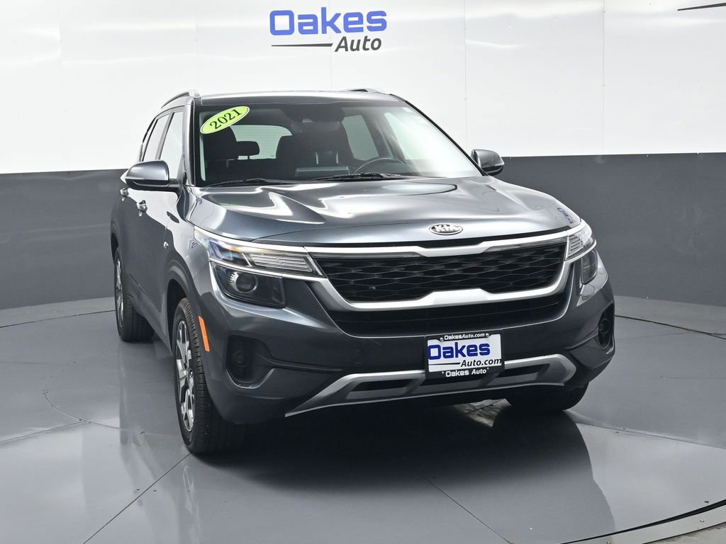 Certified 2021 Kia Seltos EX image 3