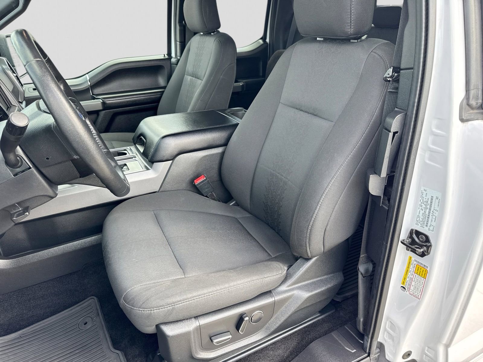 Used 2018 Ford F150 XLT w/ Equipment Group 302A Luxury image 15
