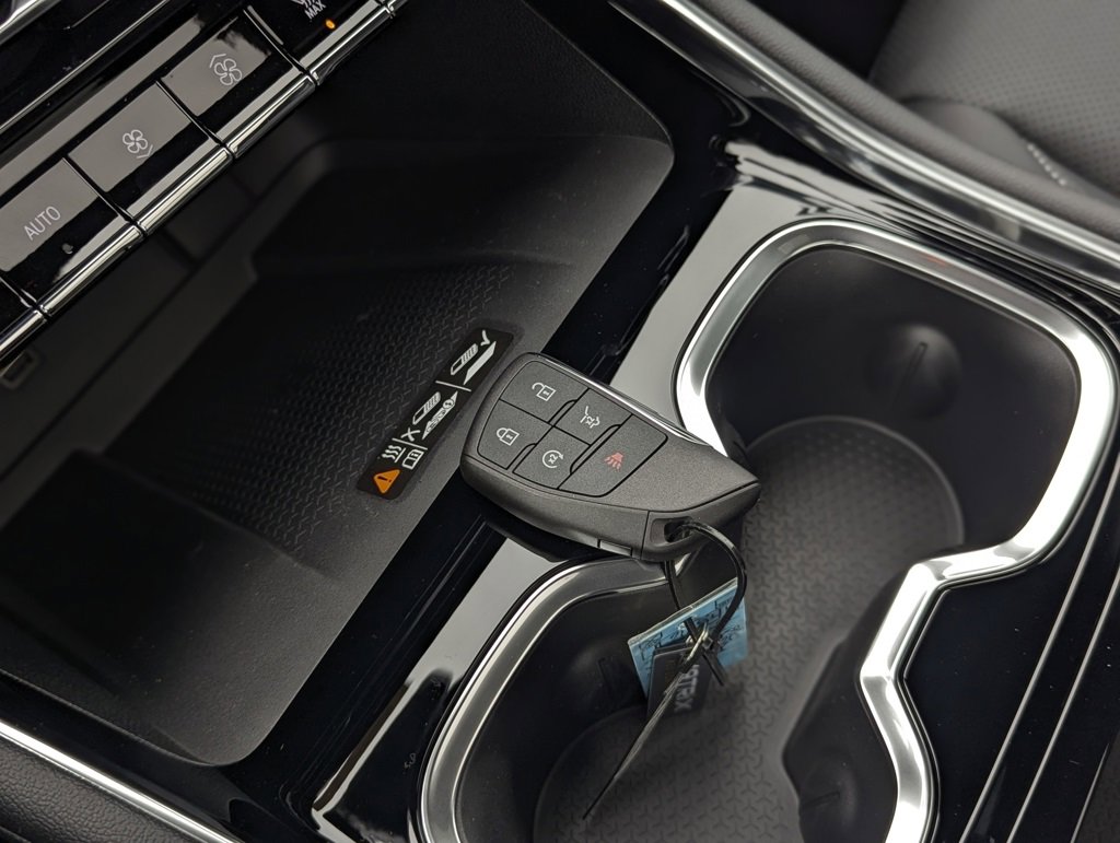 New 2026 Chevrolet Traverse LT w/ Sun and Wheel Package image 27