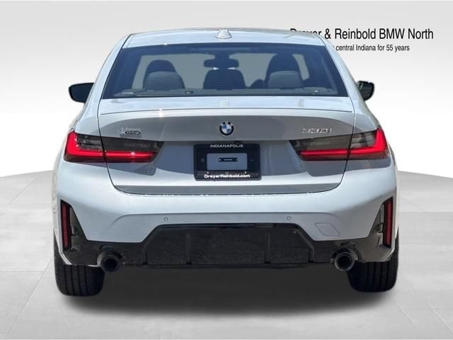 New 2026 BMW 330i xDrive Sedan w/ M Sport Package AWD/4WD image 6