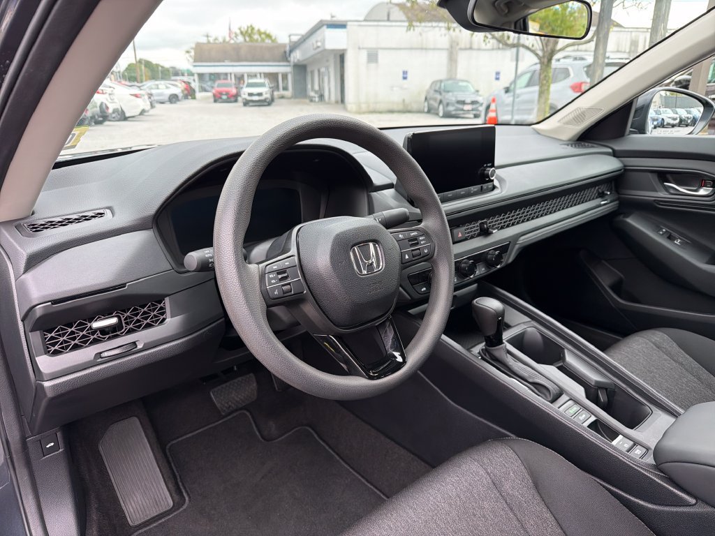 Used 2025 Honda Accord SE image 20