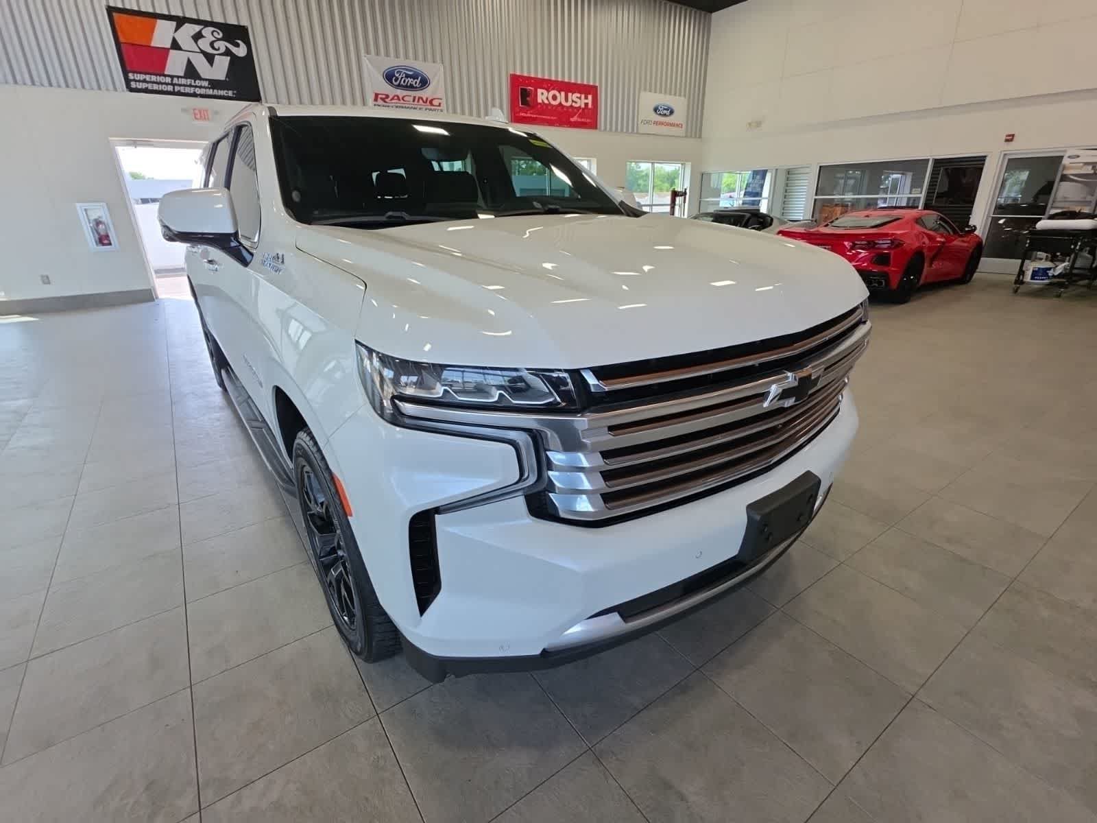 Used 2021 Chevrolet Suburban High Country AWD/4WD image 5