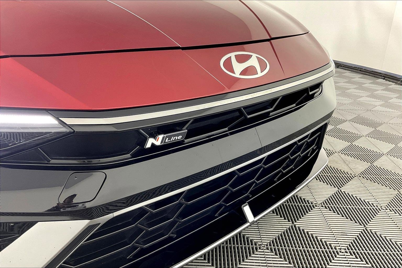 Certified 2025 Hyundai Elantra N Line image 32