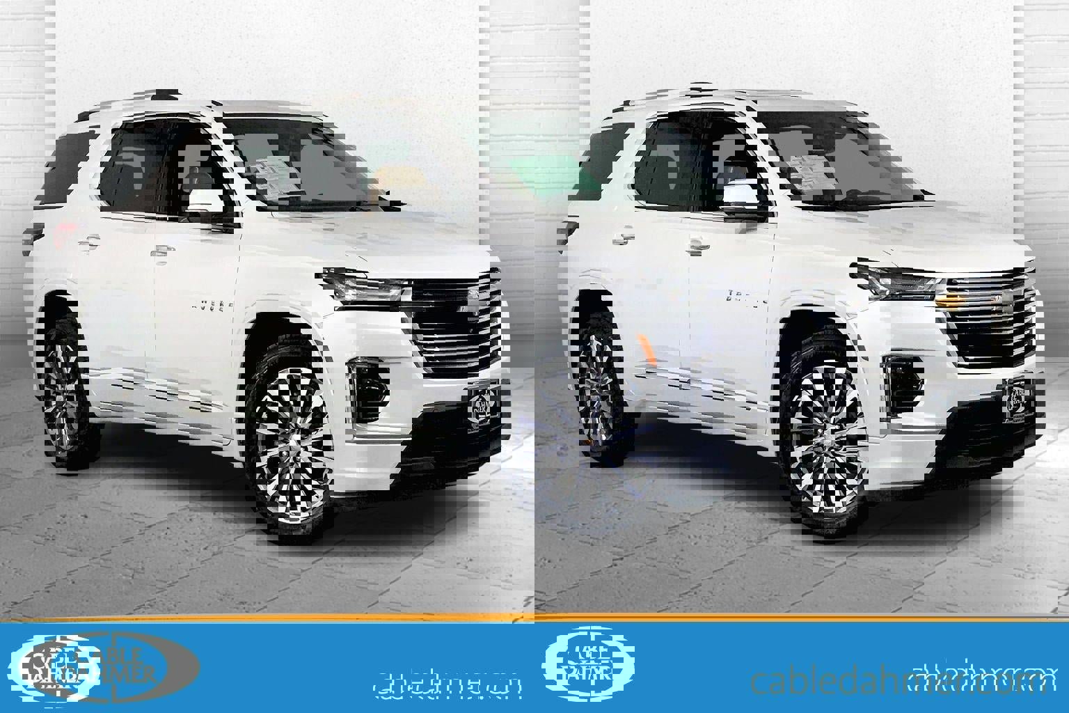 Used 2023 Chevrolet Traverse Premier image 1