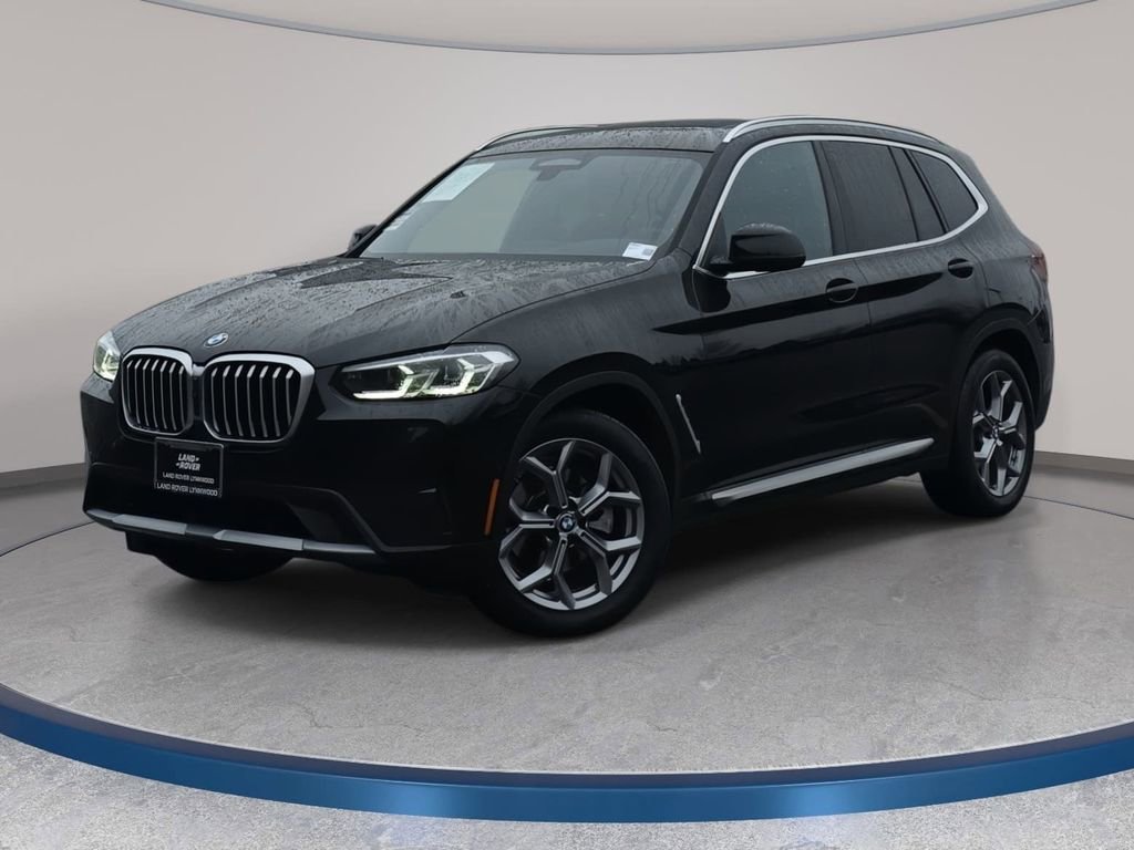 Used 2024 BMW X3 xDrive30i w/ Premium Package image 1