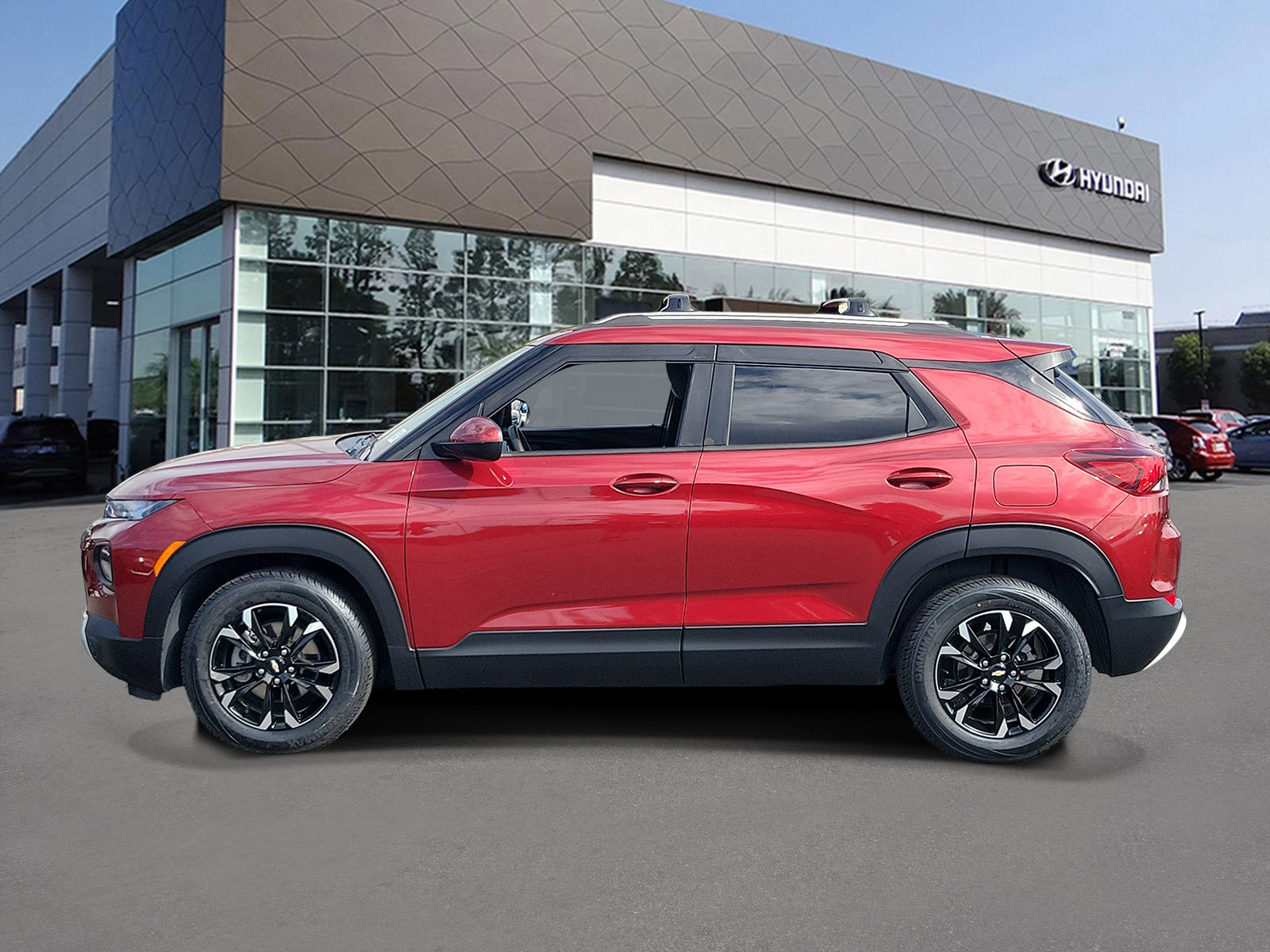 Used 2022 Chevrolet TrailBlazer LT FWD image 3