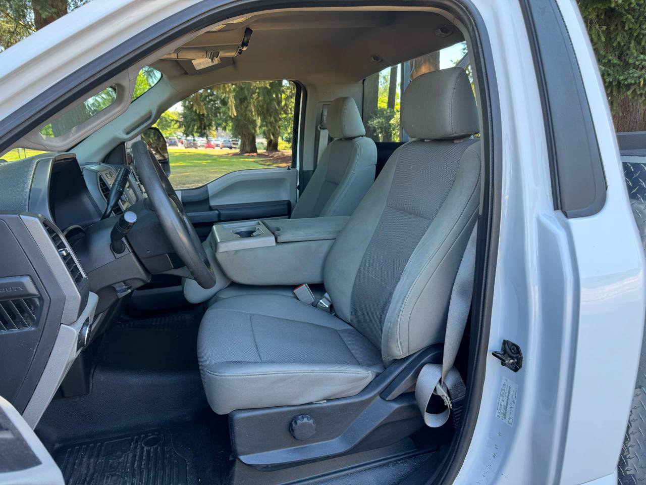 Used 2018 Ford F250 XL w/ STX Appearance Package AWD/4WD image 10