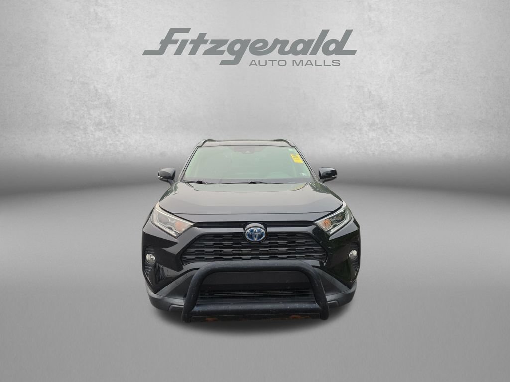 Used 2019 Toyota RAV4 XLE w/ Convenience Package AWD/4WD image 2