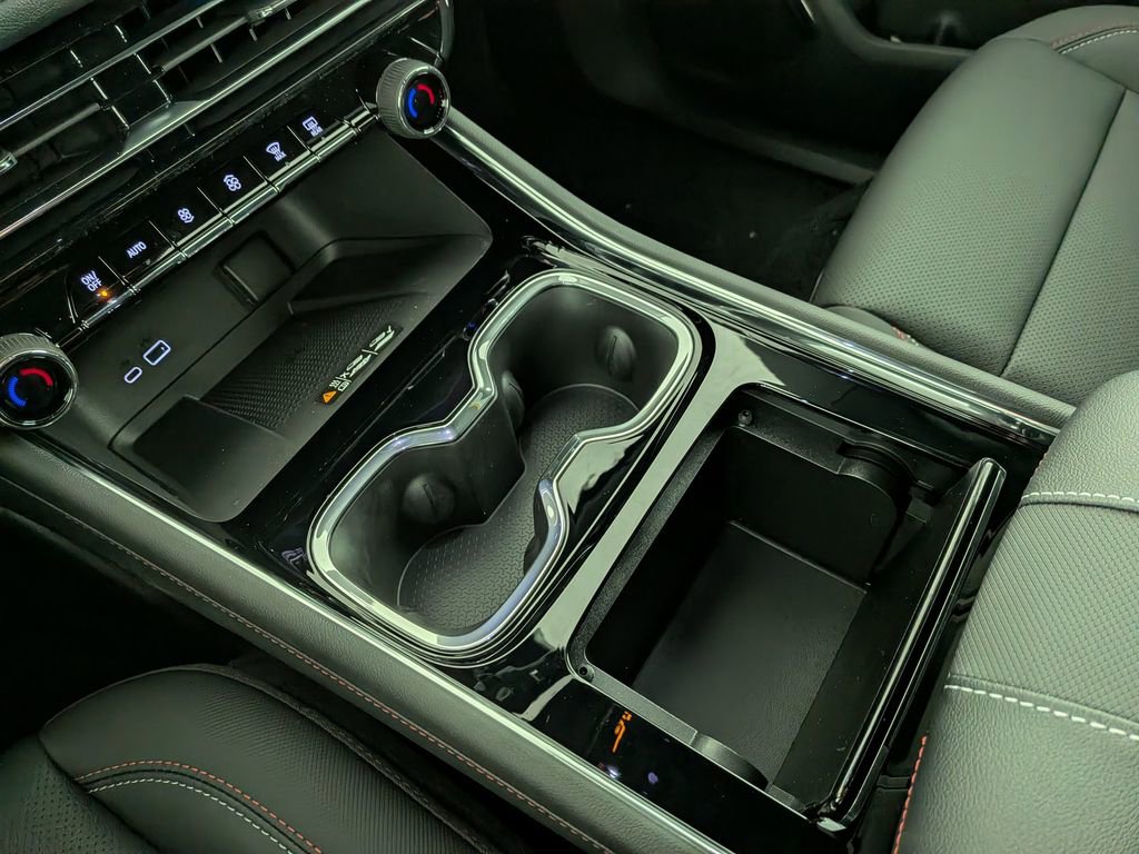 New 2026 Chevrolet Traverse Z71 w/ Enhanced Driving Package image 29