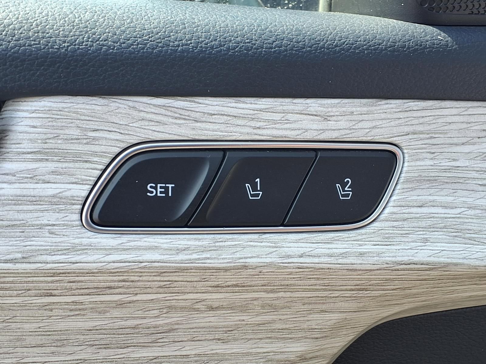 Used 2024 Hyundai Palisade Calligraphy image 7