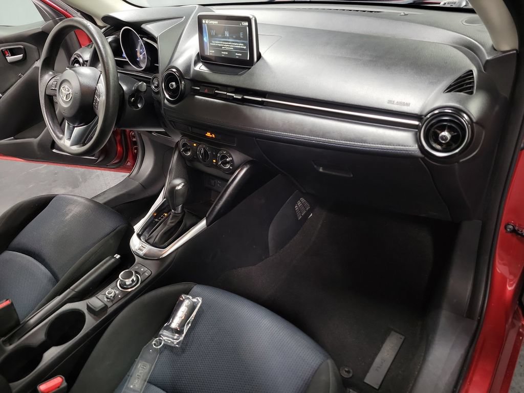 Used 2017 Toyota Yaris iA FWD image 31