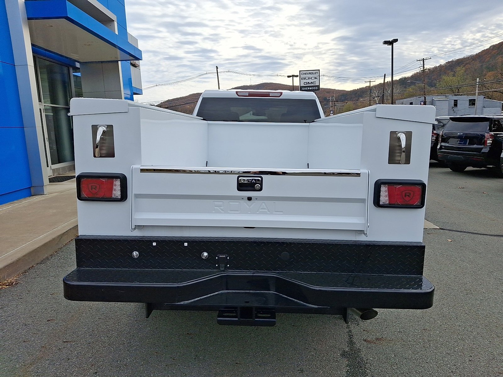 New 2026 GMC Sierra 3500 Pro w/ Convenience Package image 5