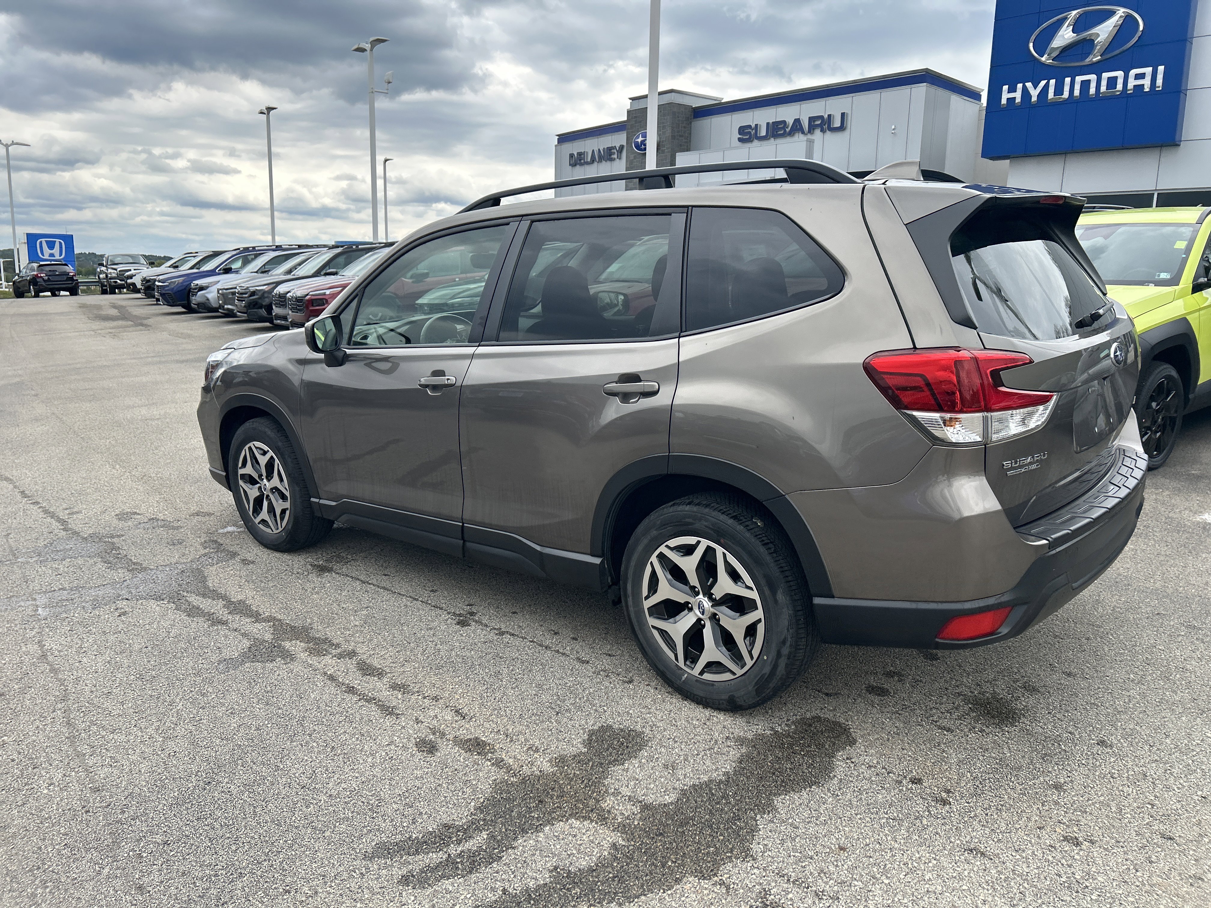 Used 2021 Subaru Forester Premium w/ Popular Package #1 AWD/4WD image 15