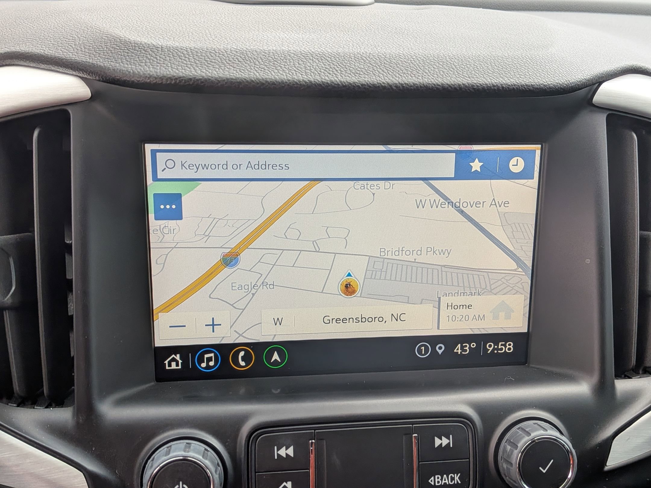 Used 2023 GMC Terrain SLT w/ Infotainment Package II image 28