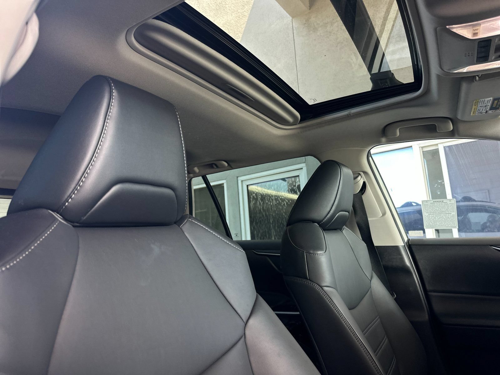 Used 2022 Toyota RAV4 XLE Premium AWD/4WD image 16