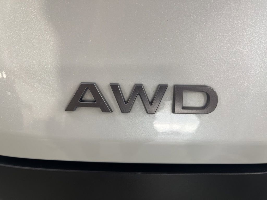 Used 2025 Nissan Murano SV image 45