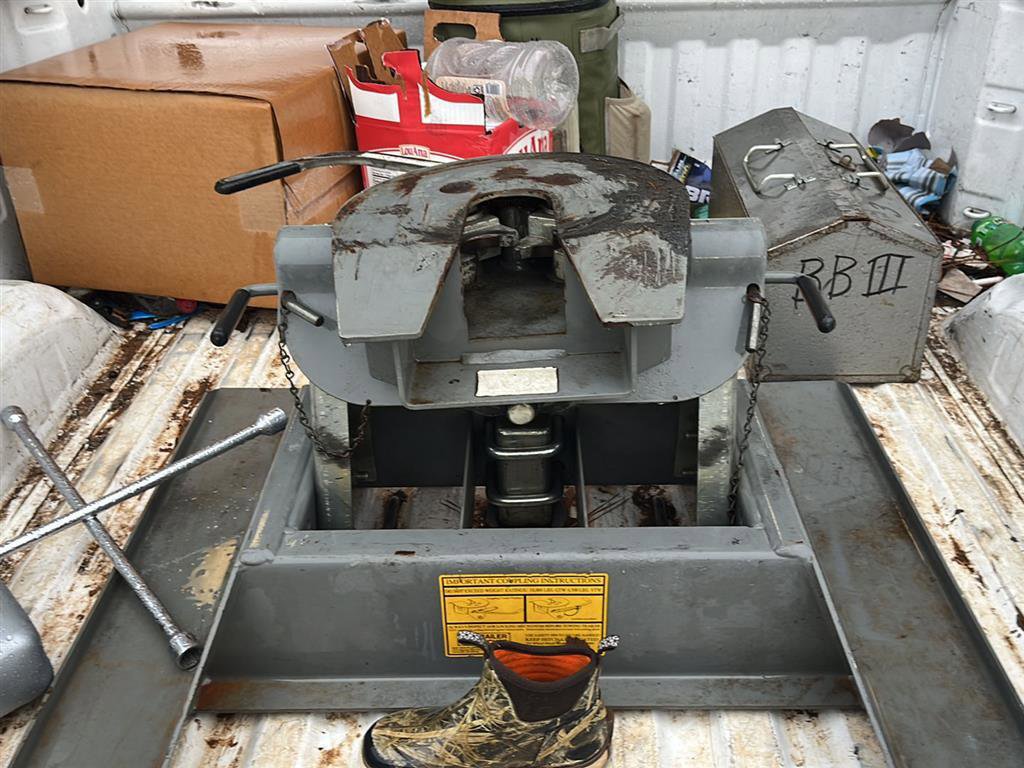 Used 2023 Chevrolet Silverado 2500 LT image 6