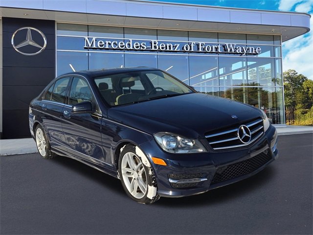 Used 2014 Mercedes-Benz C 300 4MATIC Sedan image 1
