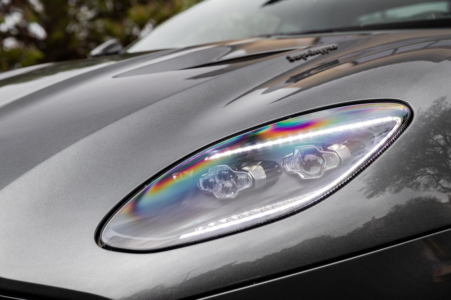 Used 2019 Aston Martin DBS Superleggera RWD image 9