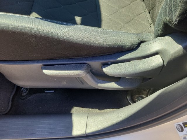 Used 2018 Nissan Kicks SV FWD image 22