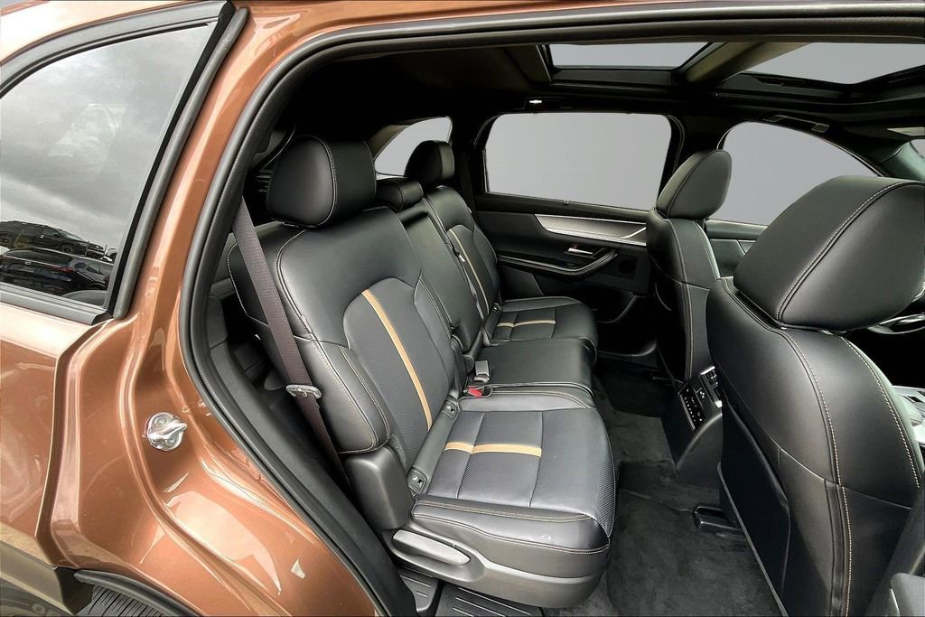 New 2025 MAZDA CX-70 Plug-In Hybrid w/ Premium Plus AWD/4WD image 11