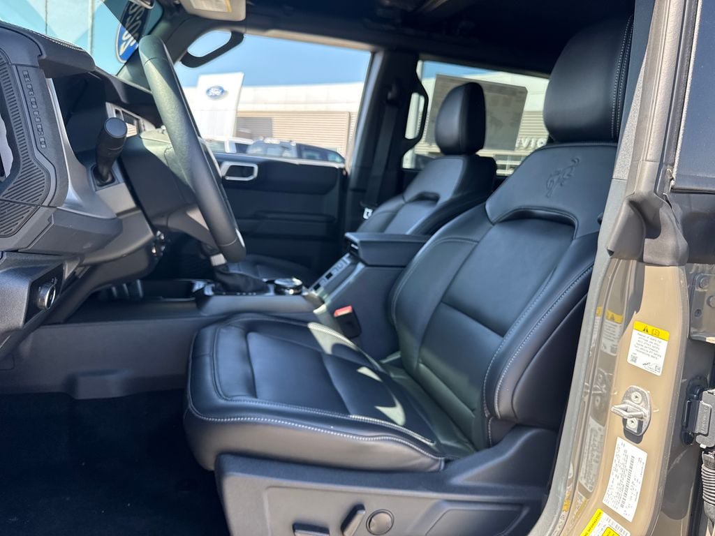 New 2026 Ford Bronco Outer Banks AWD/4WD image 15