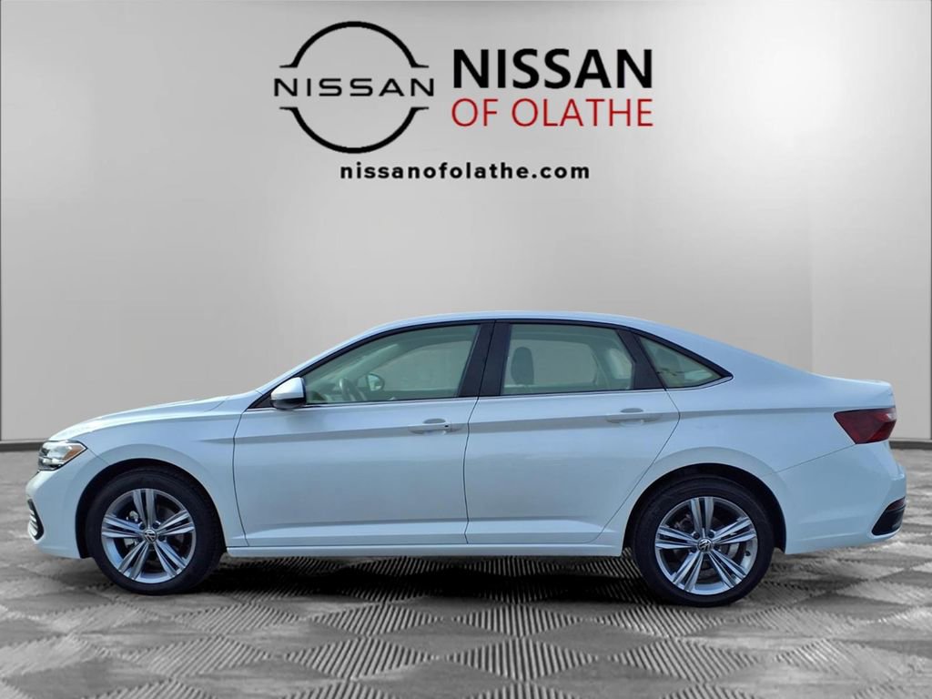 Used 2024 Volkswagen Jetta SE image 18