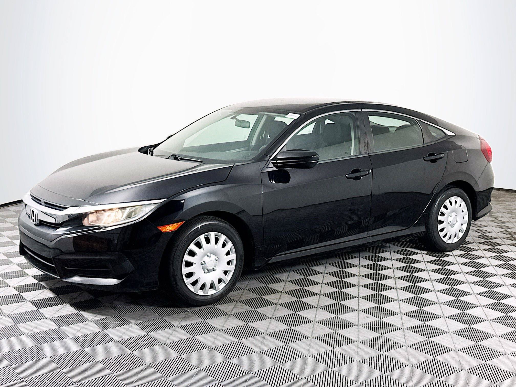Used 2018 Honda Civic LX image 4