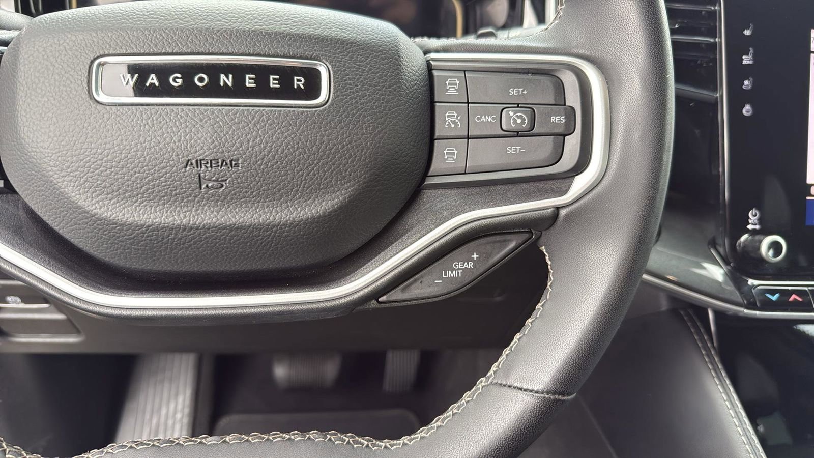 Used 2022 Jeep Wagoneer Series I w/ Convenience Group I image 16