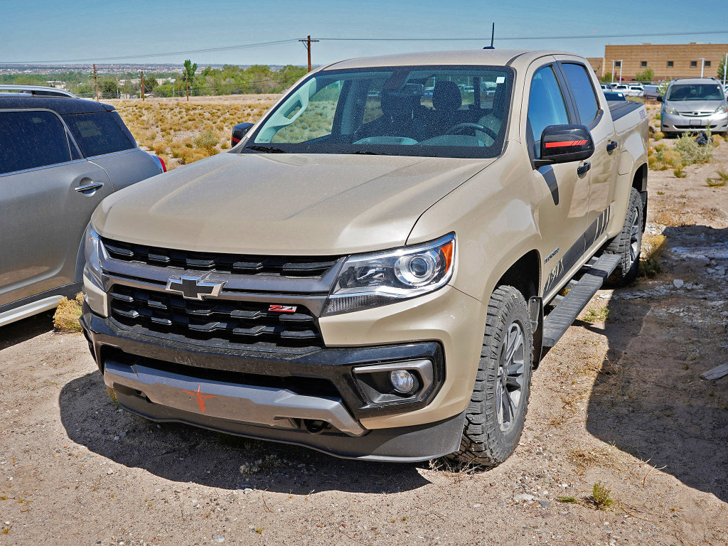Used 2022 Chevrolet Colorado Z71 image 1