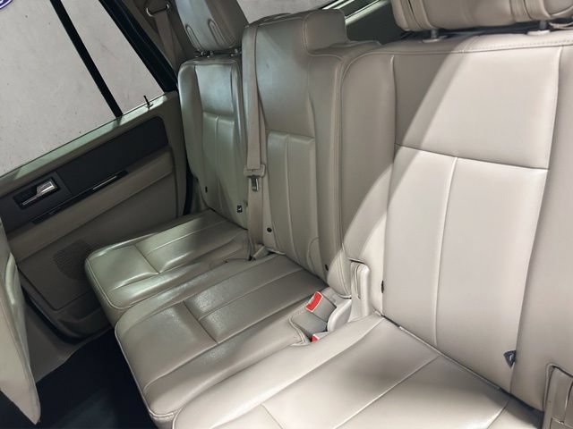 Used 2010 Ford Expedition XLT AWD/4WD image 3