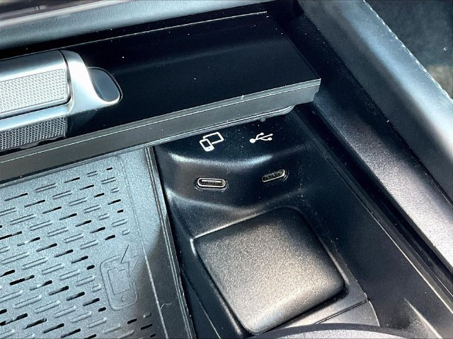 Used 2022 Mercedes-Benz Maybach GLS 600 4MATIC image 17